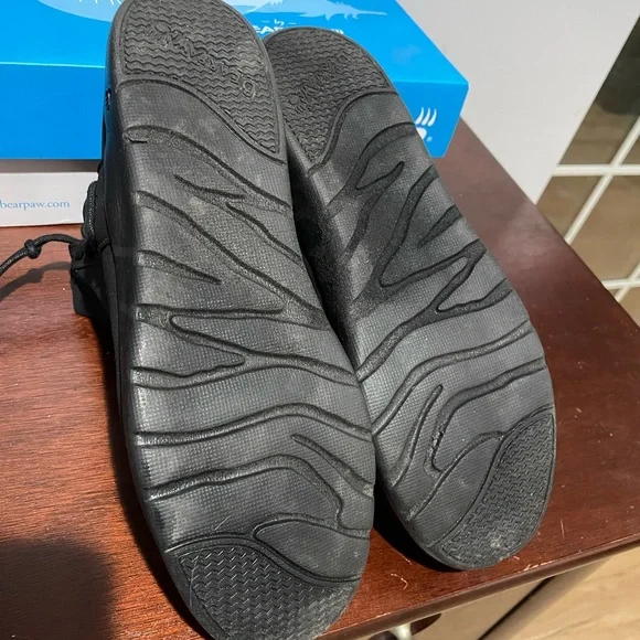 BearPaw Black Ankle Boots - In Box - Picture 8 of 13